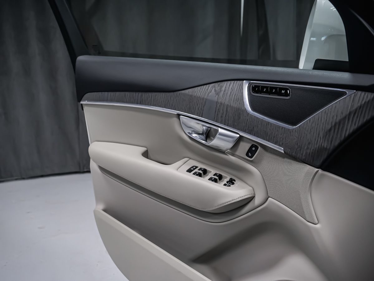 Volvo XC90 Recharge 2024 — photo 7