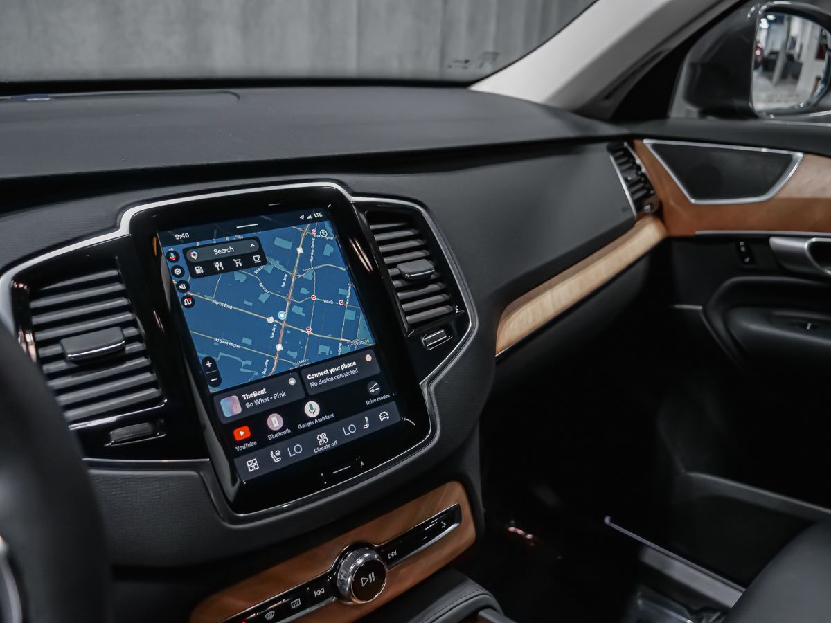 Volvo XC90 2024 — photo 8