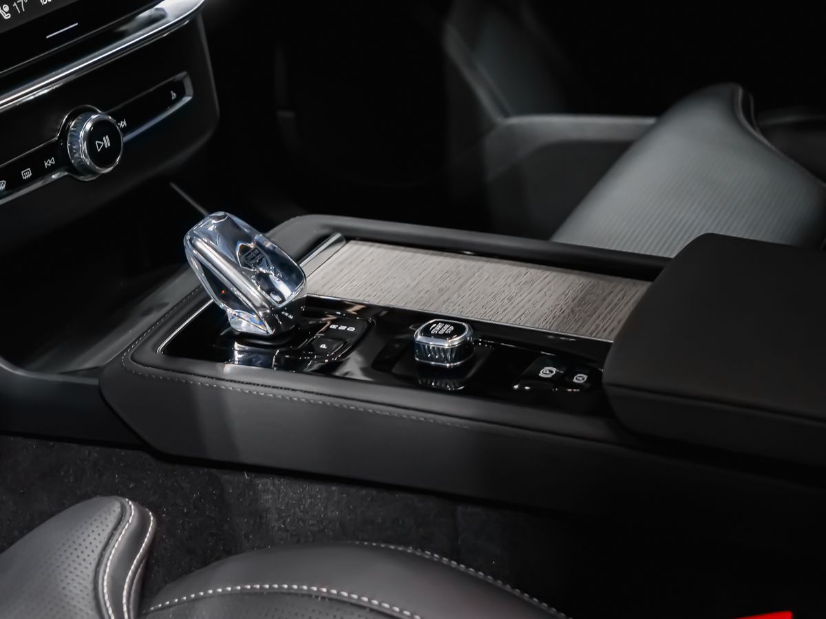Volvo XC90 2026 — photo 5
