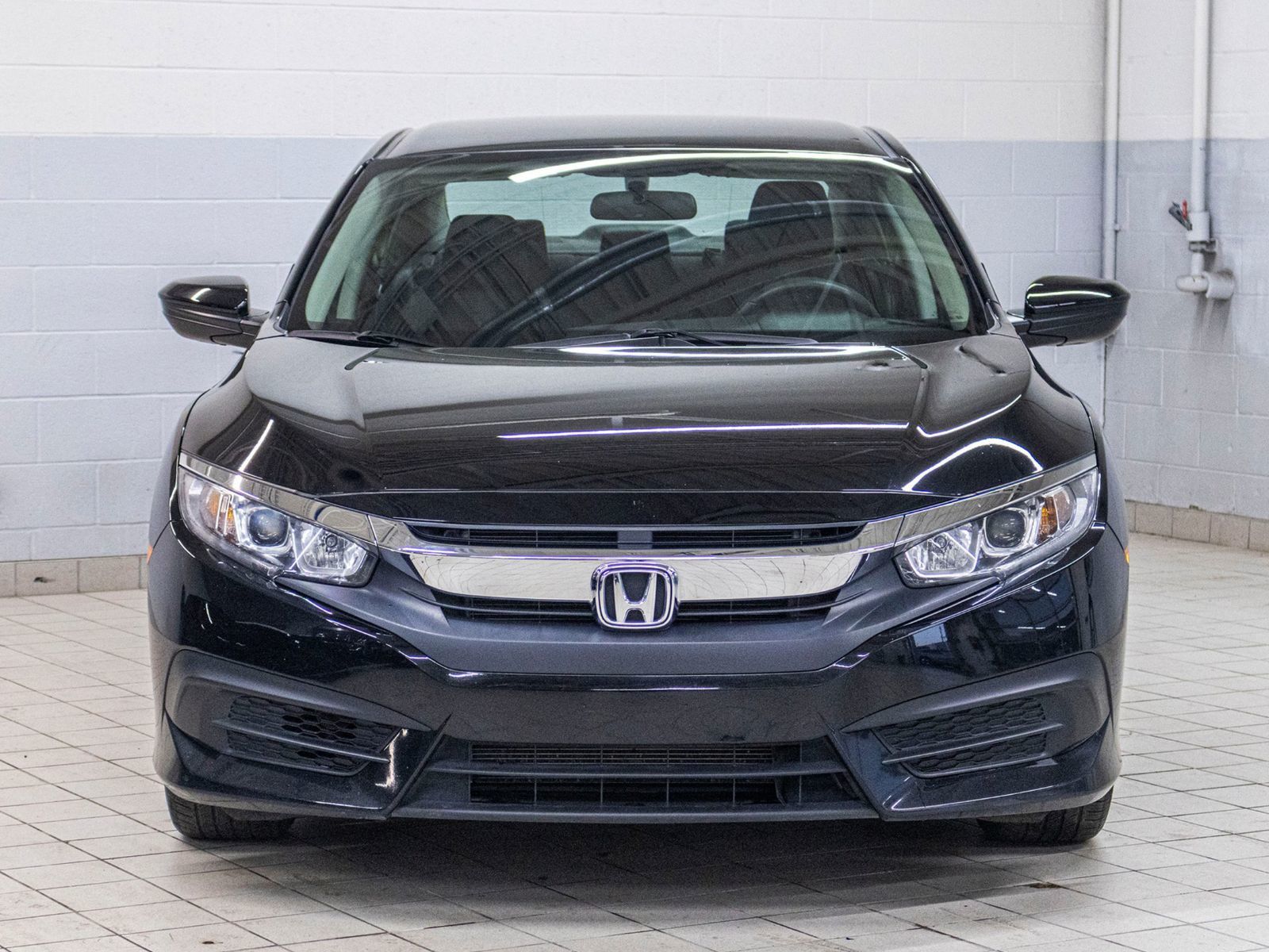 Photo Honda Civic Sedan LX, BANCS CHAUFF, CAMERA RECUL, GROUPE ELECTRIQUE 2018 #2