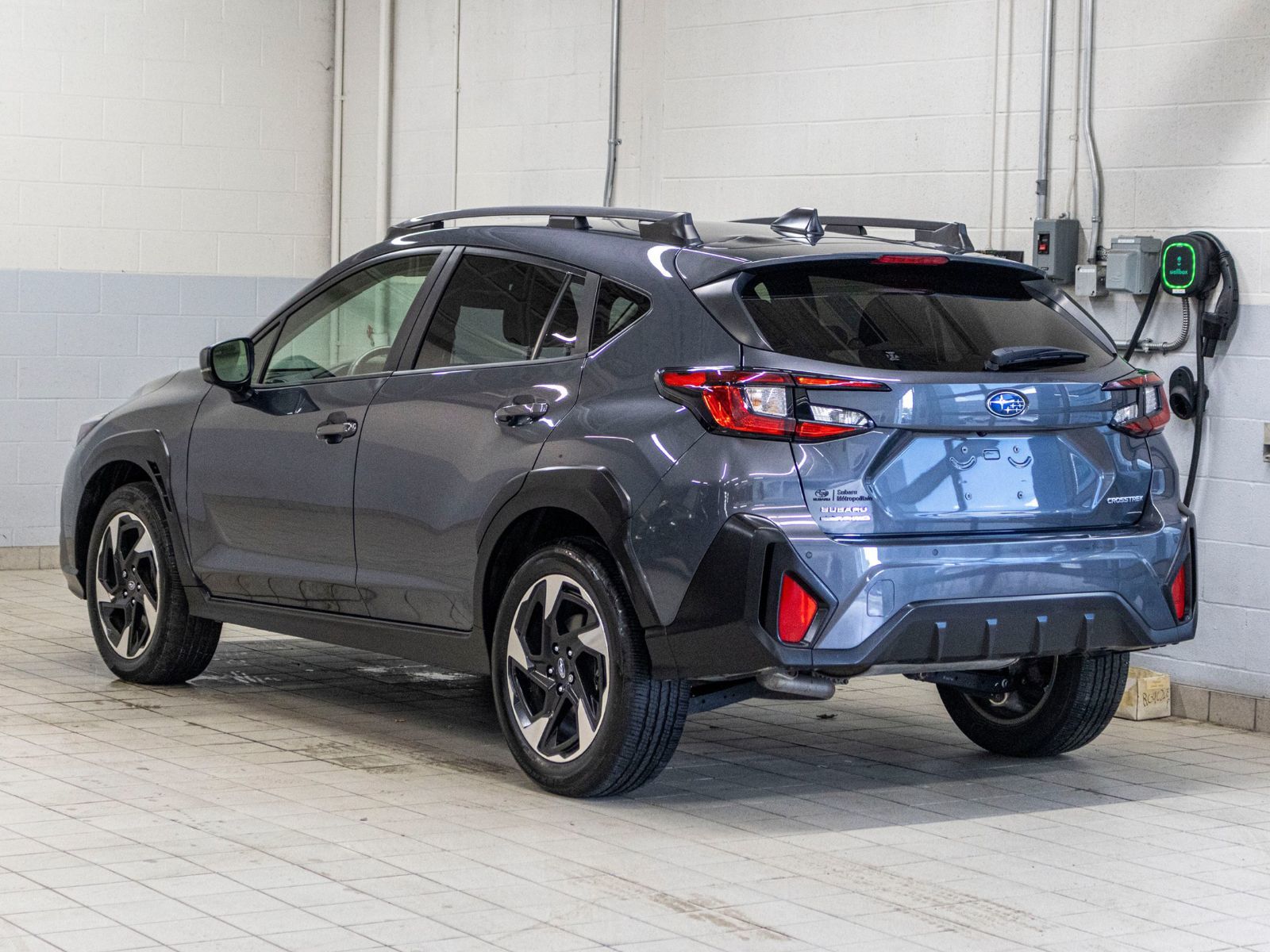 Photo Subaru CROSSTREK LIMITED LIMITED, 2.5L, CUIR, TOIT, CARPLAY, HARMAN KARDON 2024 #4
