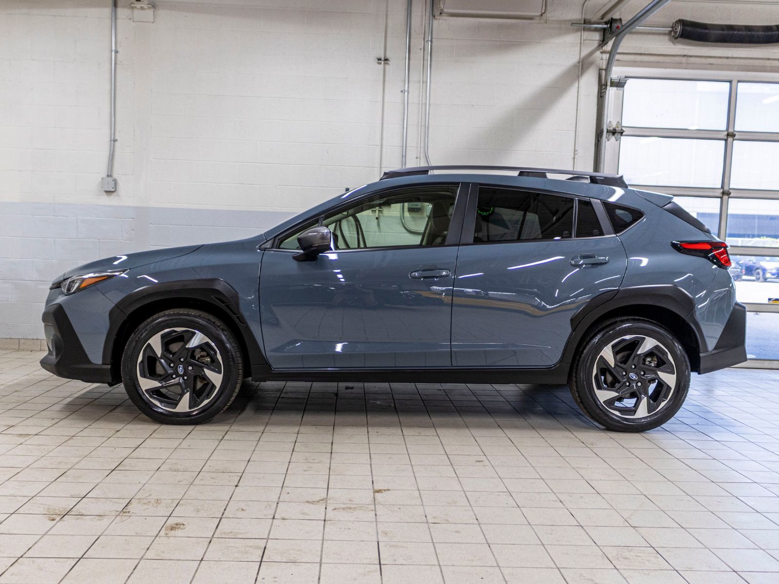 Photo 2024 Subaru CROSSTREK LIMITED LIMITED, 2.5L, CUIR, TOIT, CARPLAY, HARMAN KARDON #3