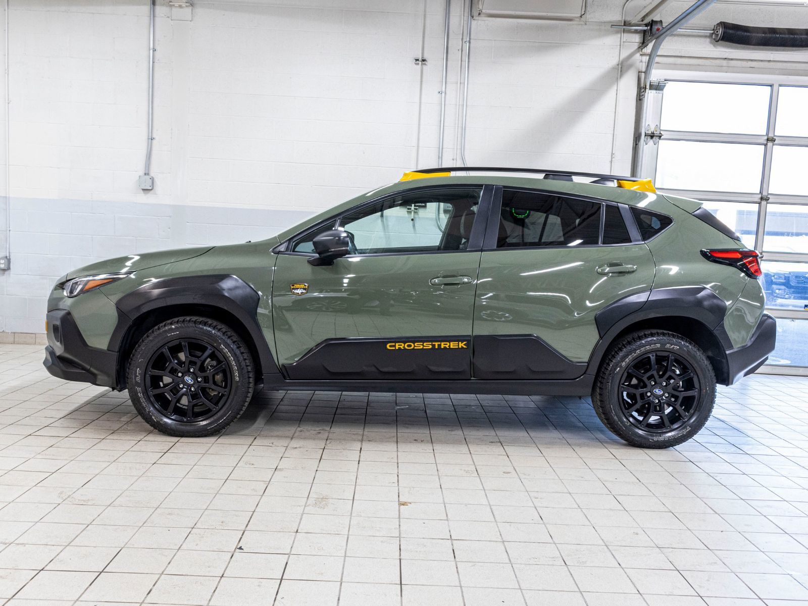 Photo 2024 Subaru Crosstrek WILDERNESS, 2.5L, TOIT, CARPLAY, BANCS CHAUF, CAM #3