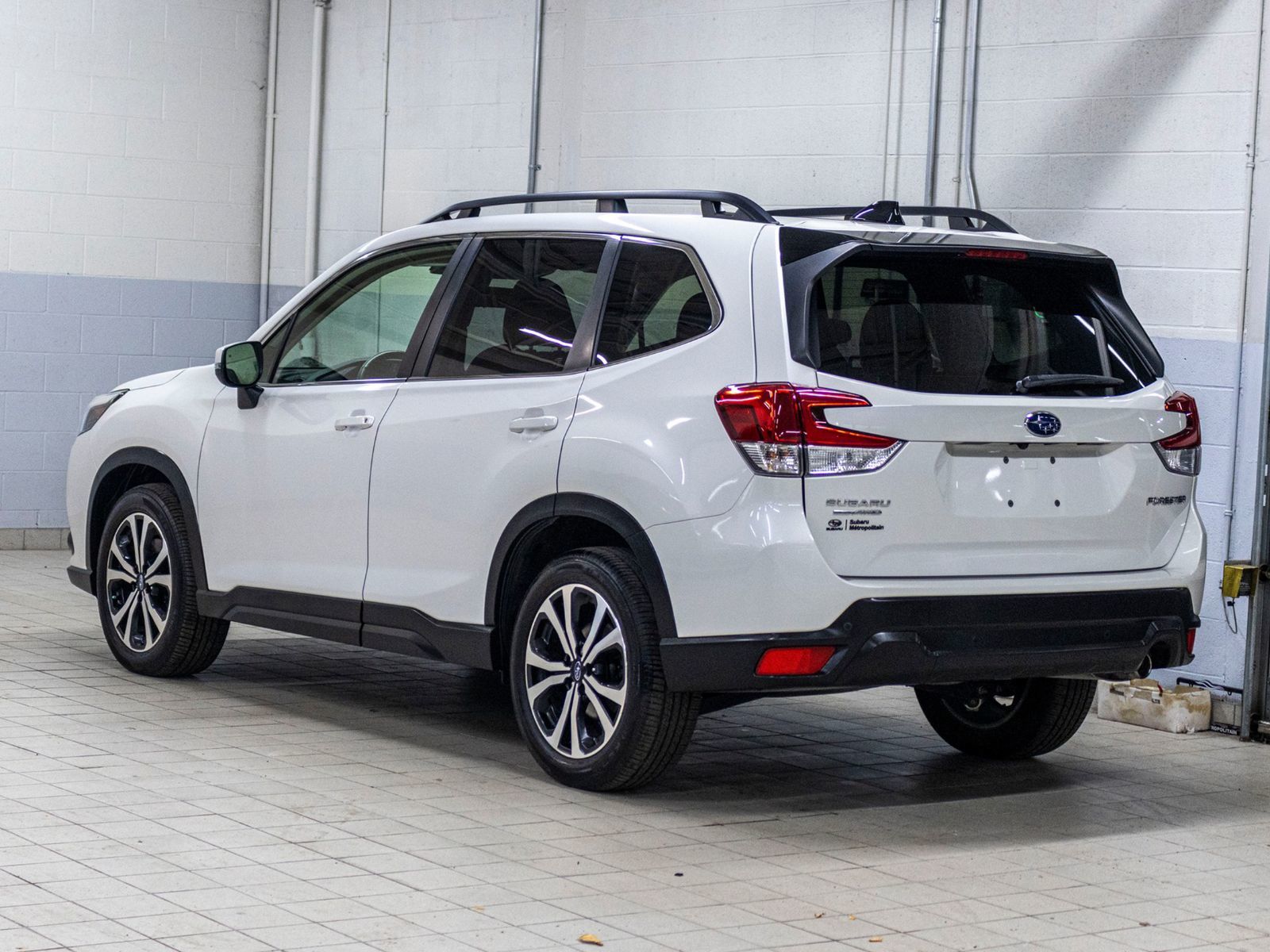 Photo 2024 Subaru FORESTER LIMITED LIMITED, CUIR, TOIT, CARPLAY, HARMAN KARDON, CAM #4
