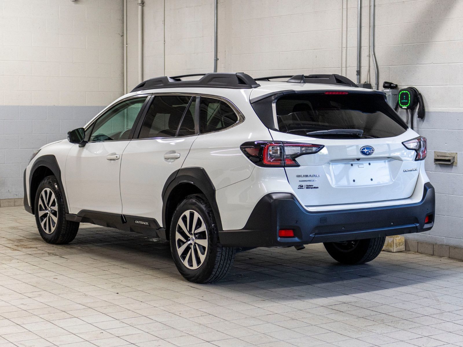 Photo Subaru OUTBACK TOURING TOURING, TOIT, CARPLAY, BANCS CHAUFF, ECRAN 11.6 2024 #4