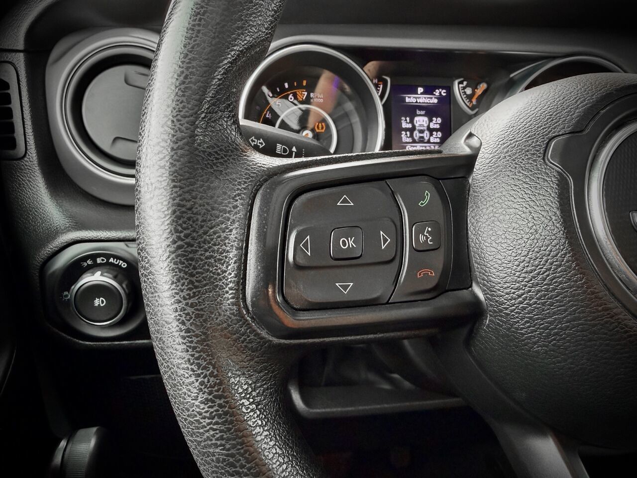 Jeep Wrangler Willys Sport 4x4 2022-21