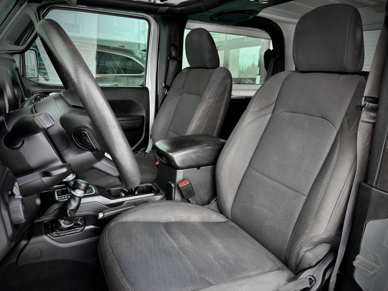 Jeep Wrangler Willys Sport 4x4 2022-15