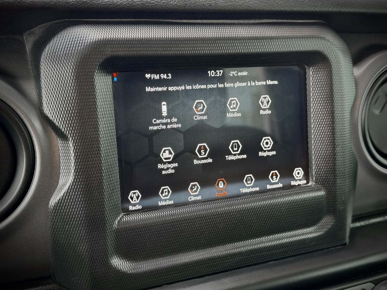 Jeep Wrangler Willys Sport 4x4 2022-24