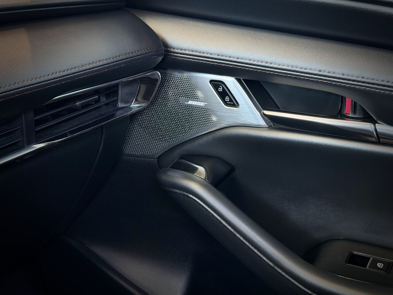 Mazda 3 Sport GT avec moteur turbo AWD 2023-25