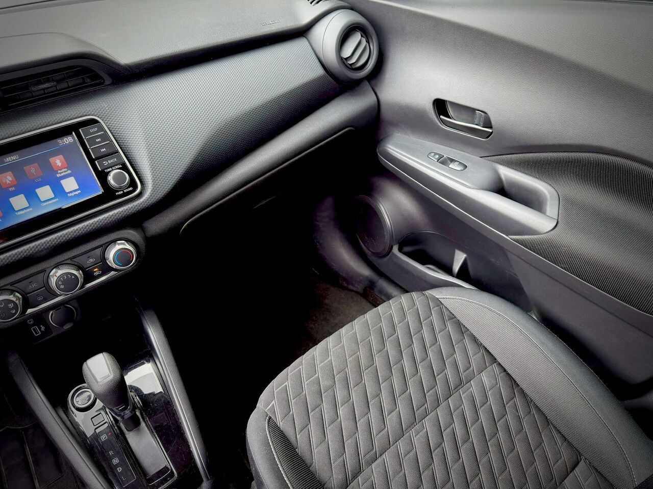 2022 Nissan Kicks S TA-19