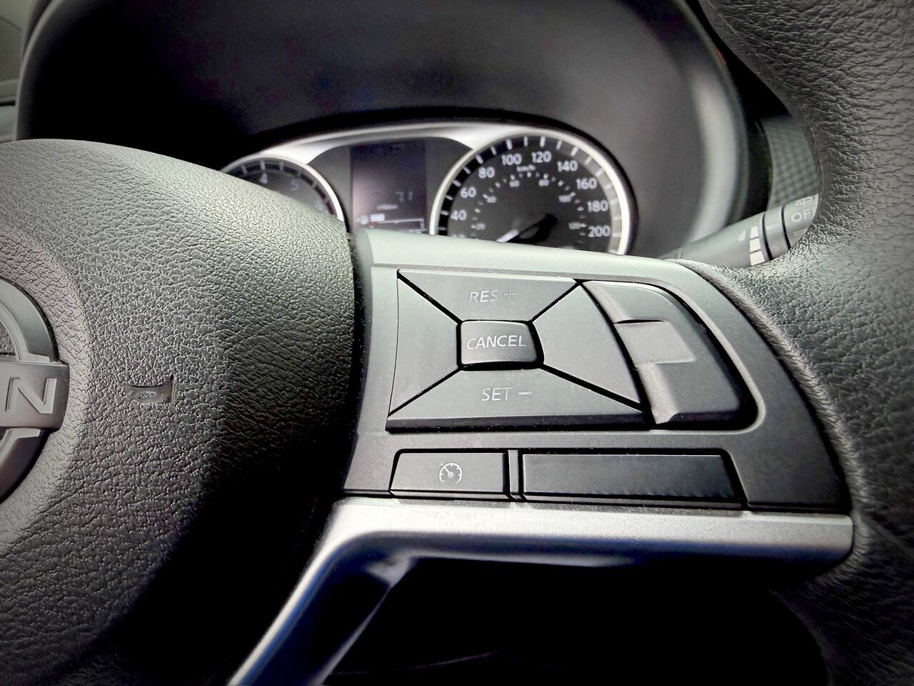 2022 Nissan Kicks S TA-23