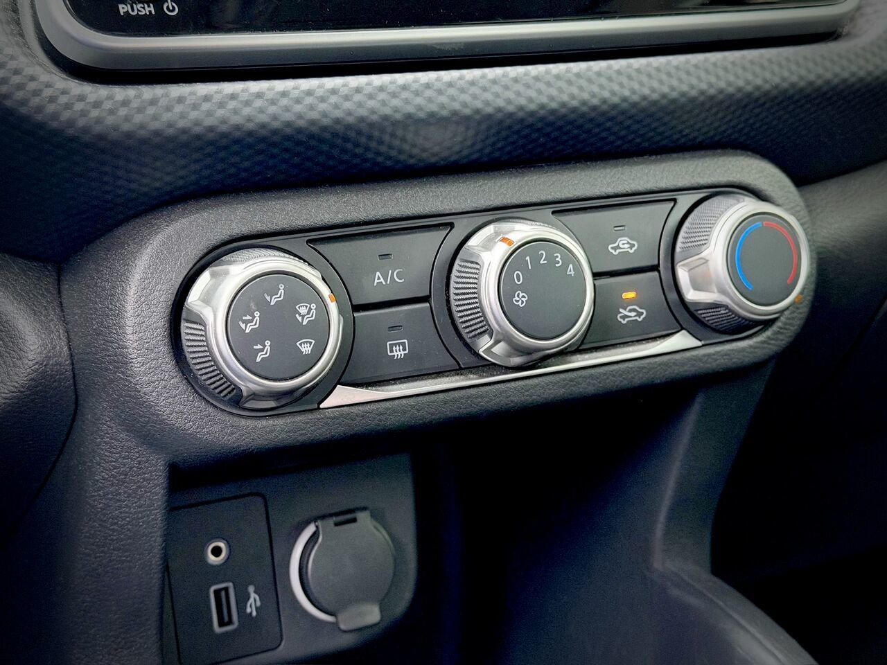 2022 Nissan Kicks S TA-27