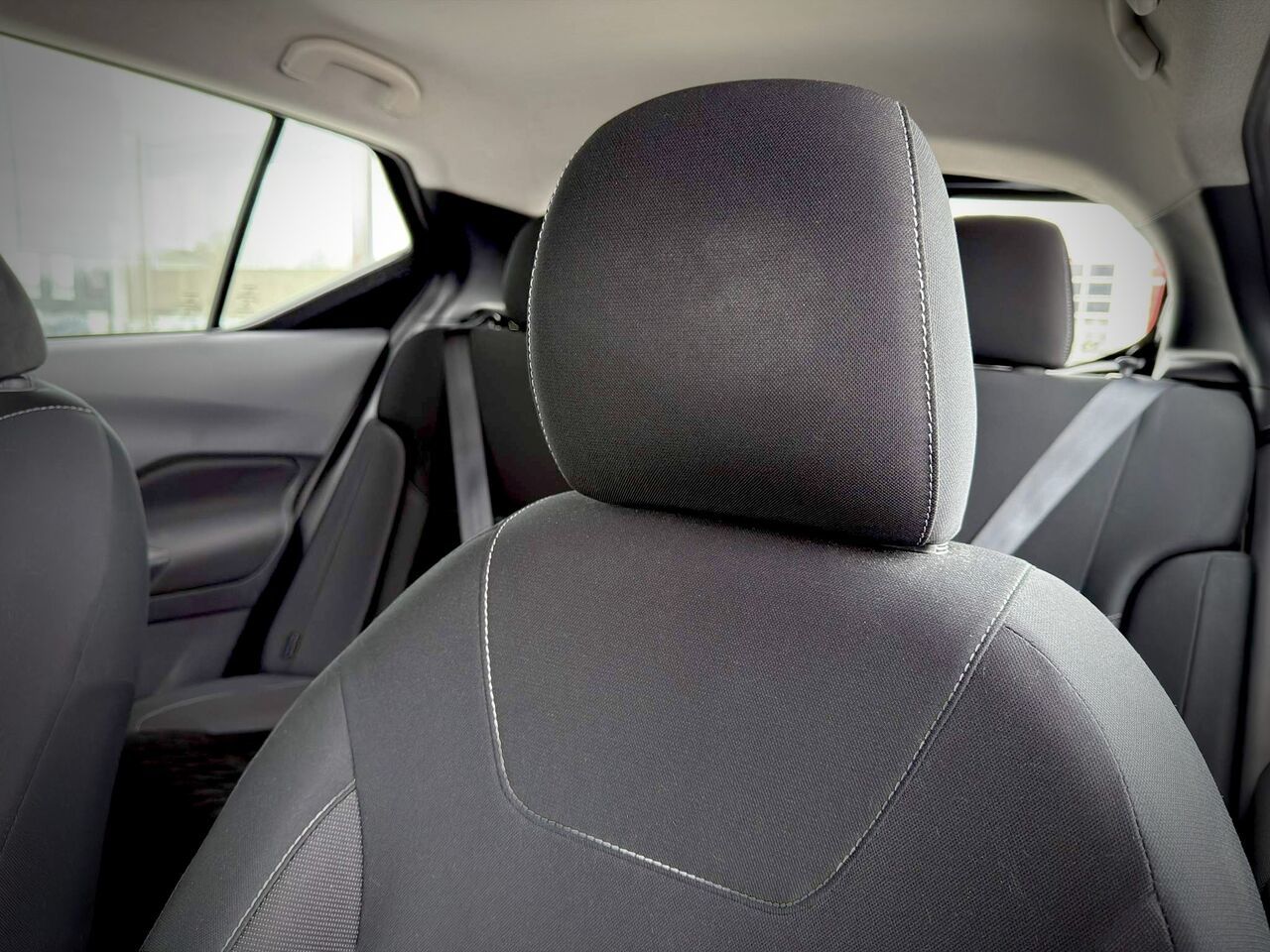 2022 Nissan Kicks S TA-15