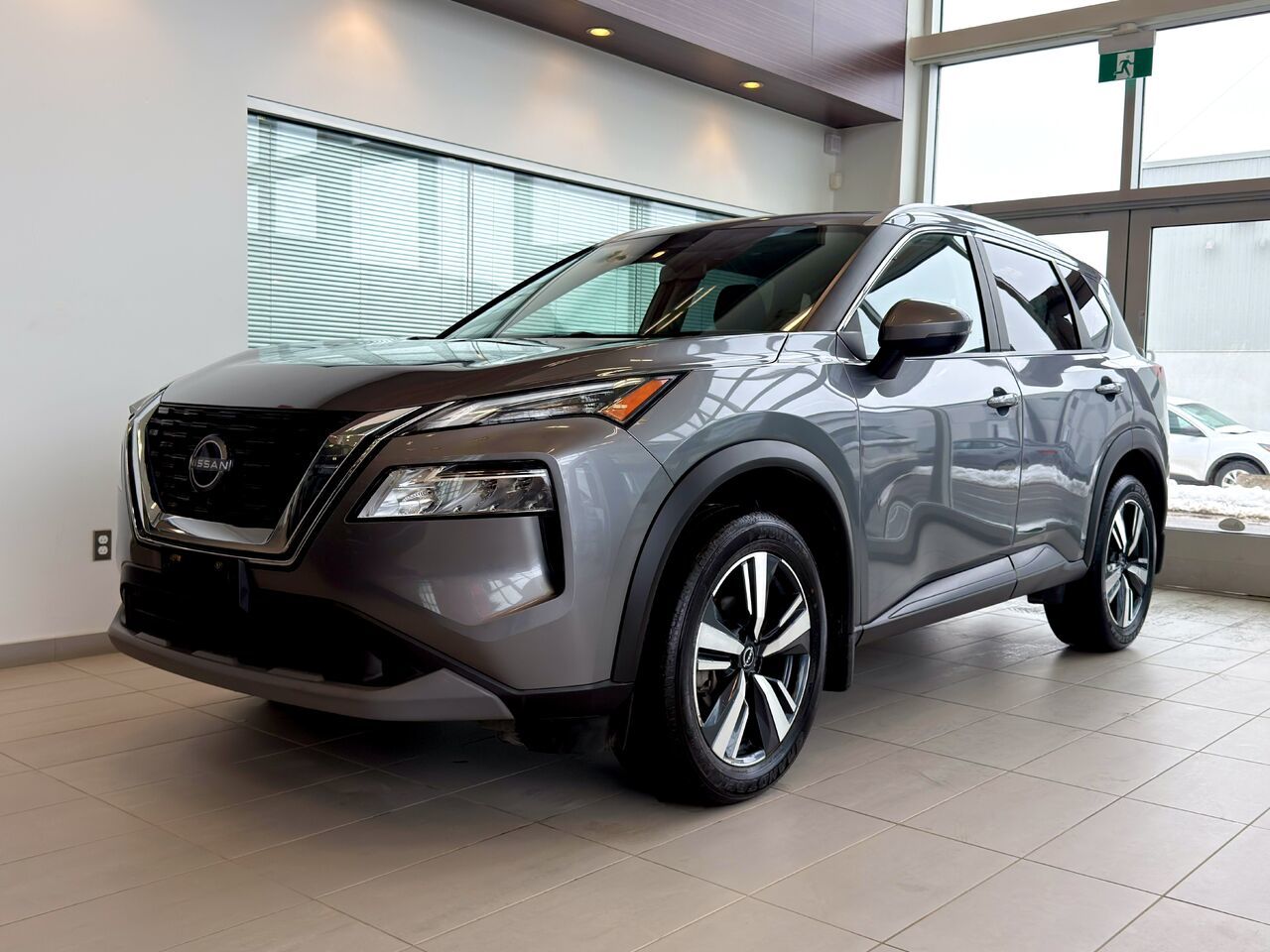 2022 Nissan Rogue SV AWD-3