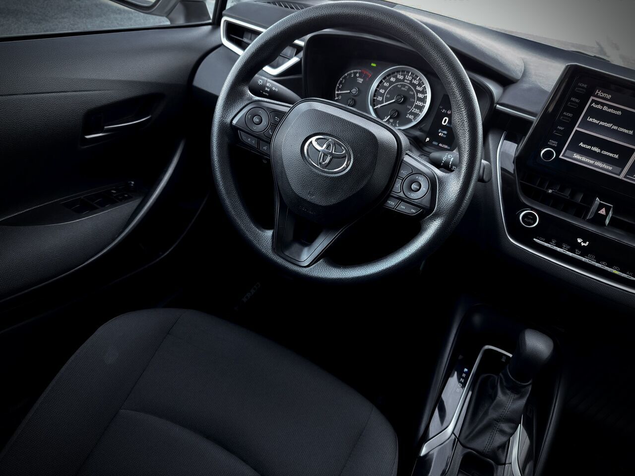 2022 Toyota Corolla LE CVT-18