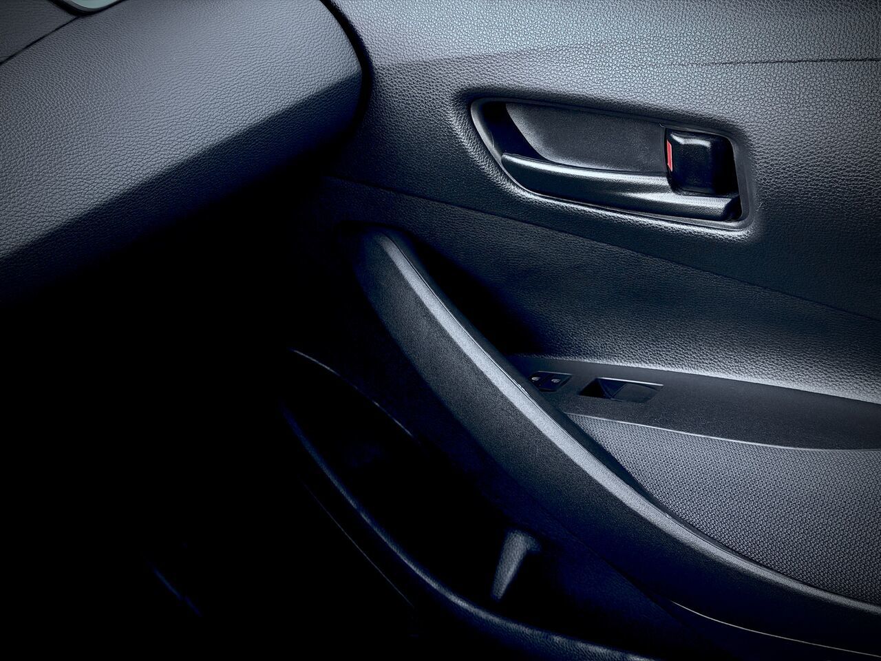 2022 Toyota Corolla LE CVT-31