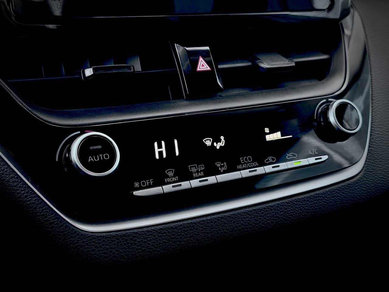 2022 Toyota Corolla LE CVT-27