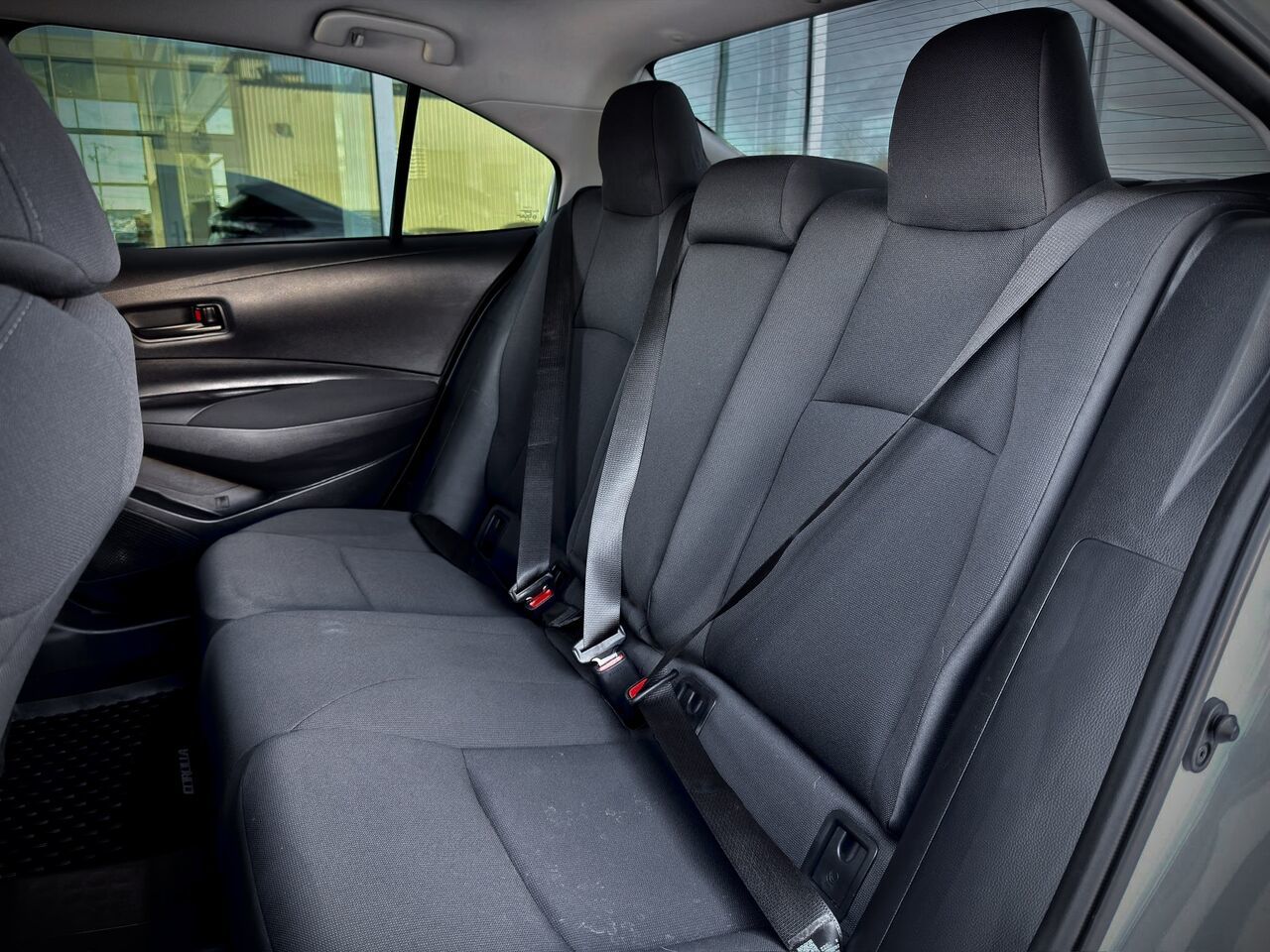 2022 Toyota Corolla LE CVT-16