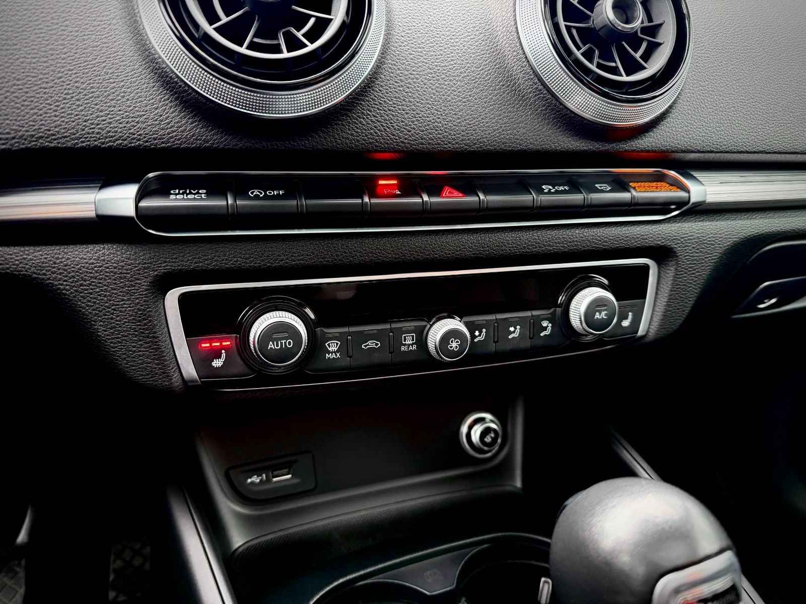 Audi A3 Sedan Progressiv 2018-27