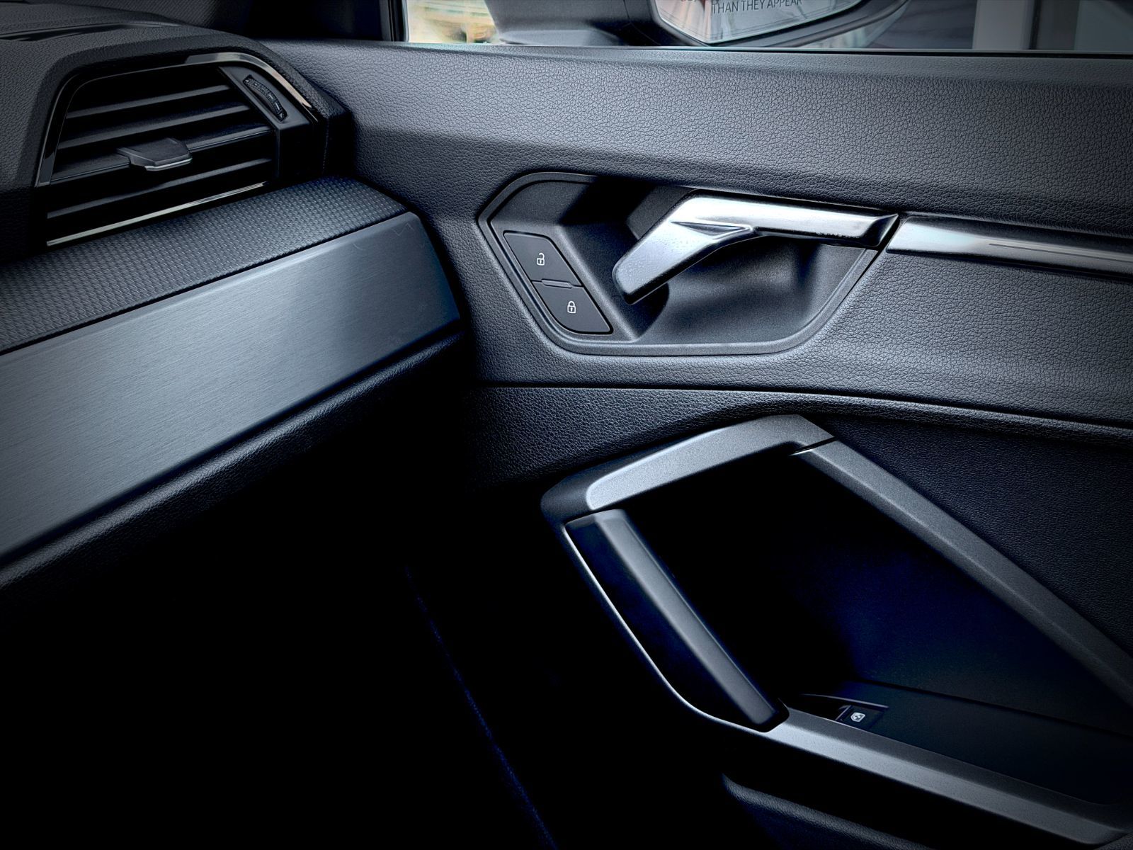 Audi Q3 Technik 2019-35
