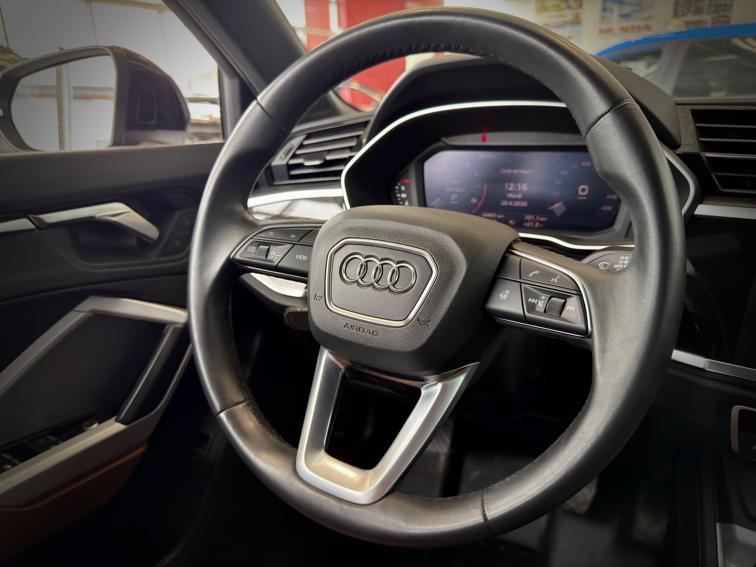 Audi Q3 Progressiv 45 2023-23