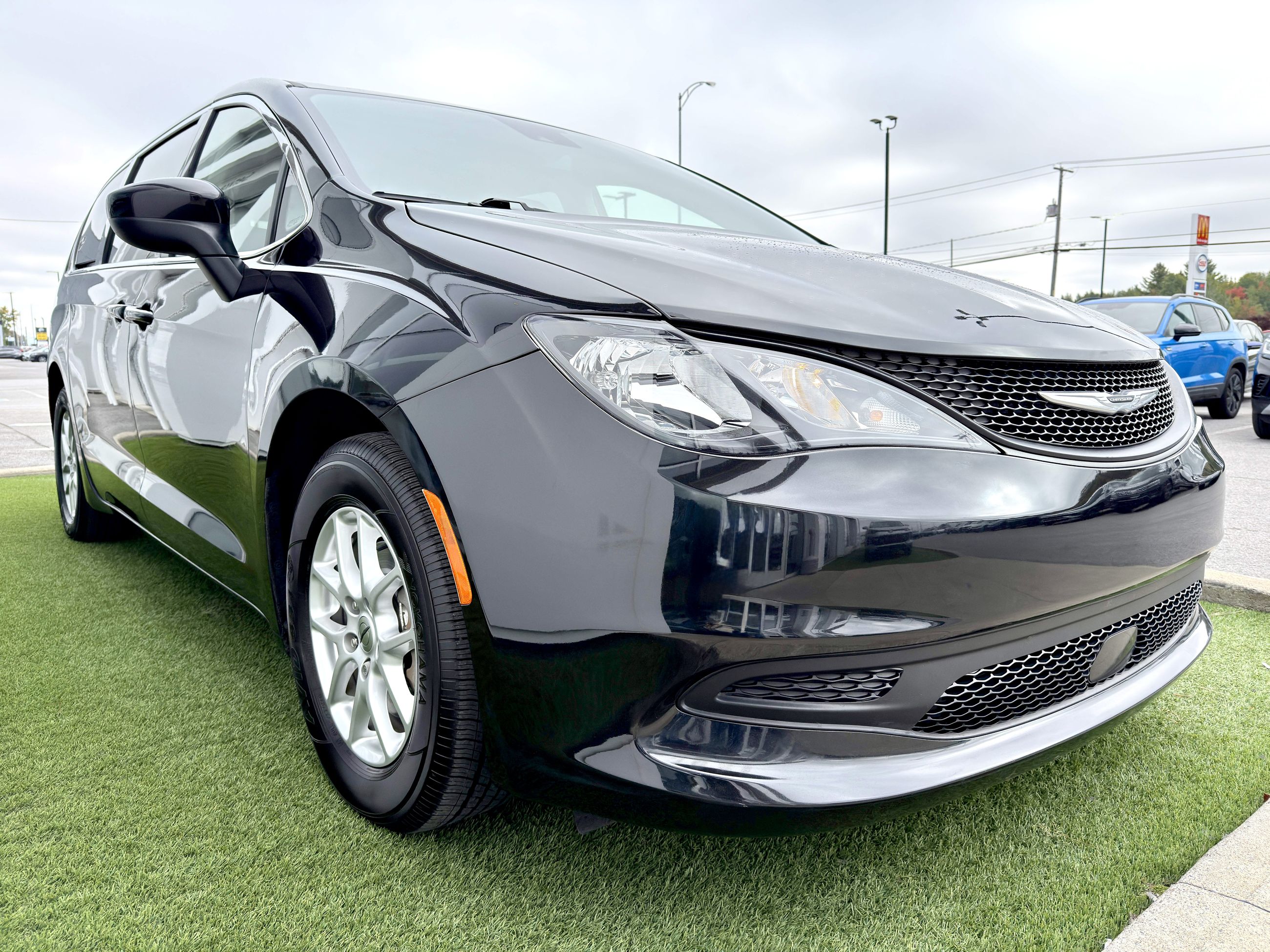 Chrysler Grand Caravan SXT 2022-4