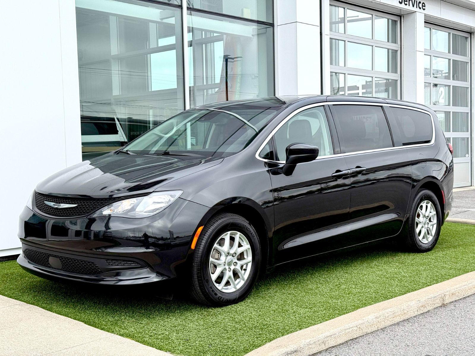 Chrysler Grand Caravan SXT 2022-1