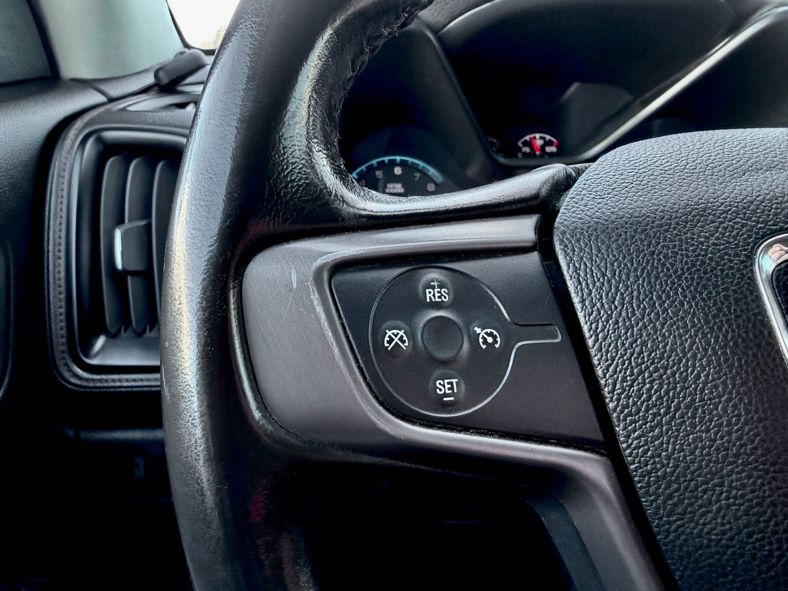 GMC Canyon 4WD All Terrain w/Cloth 2018-26