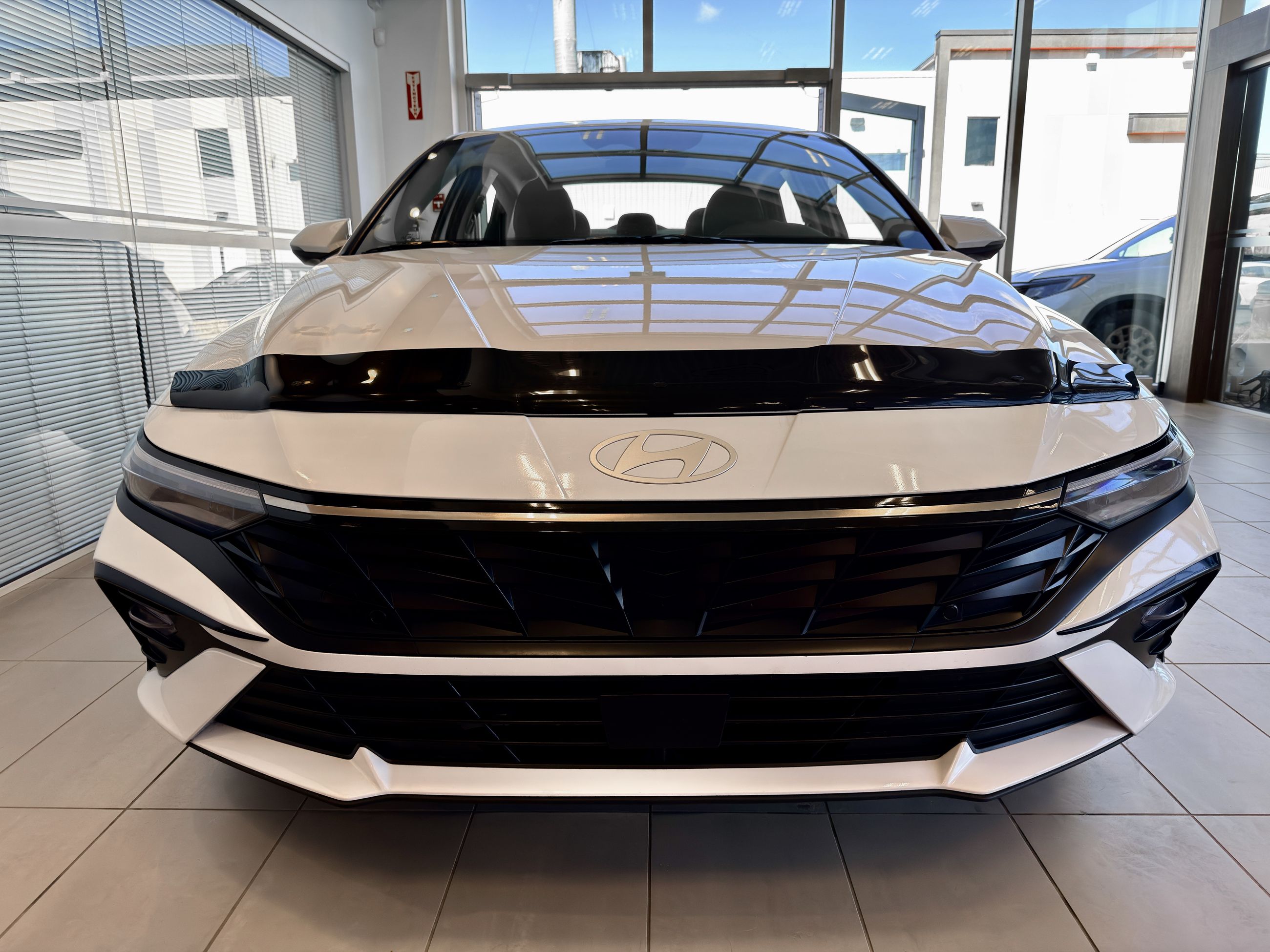 Photo Hyundai Elantra Luxury 2024 #6