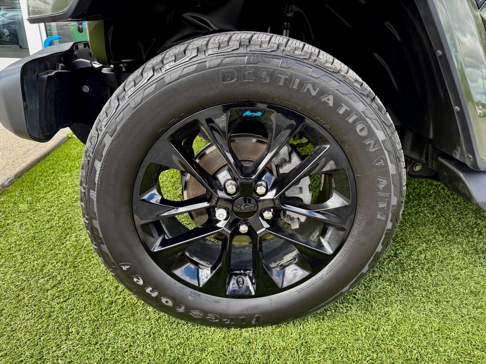 Jeep Wrangler 4xe Unlimited Sahara 2022-13