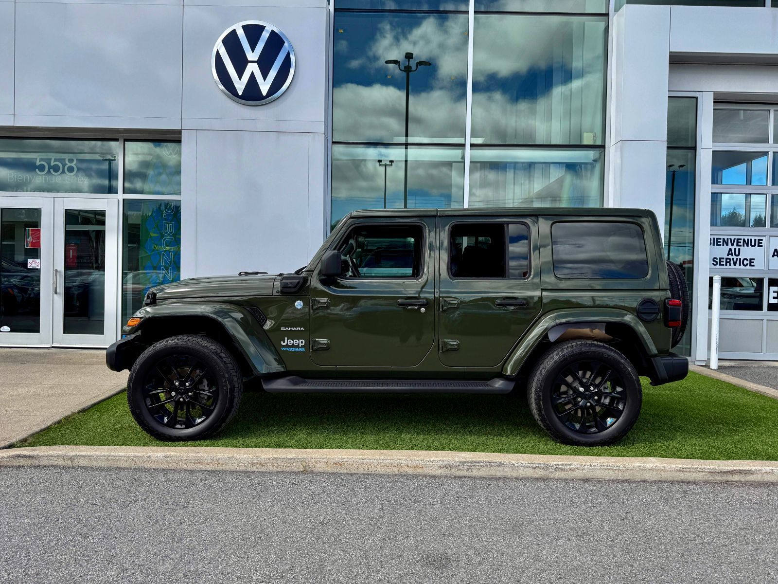 Jeep Wrangler 4xe Unlimited Sahara 2022-8