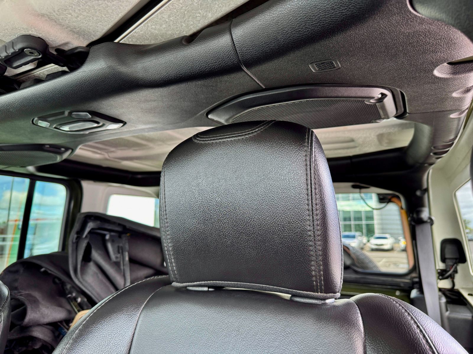 Jeep Wrangler 4xe Unlimited Sahara 2022-15