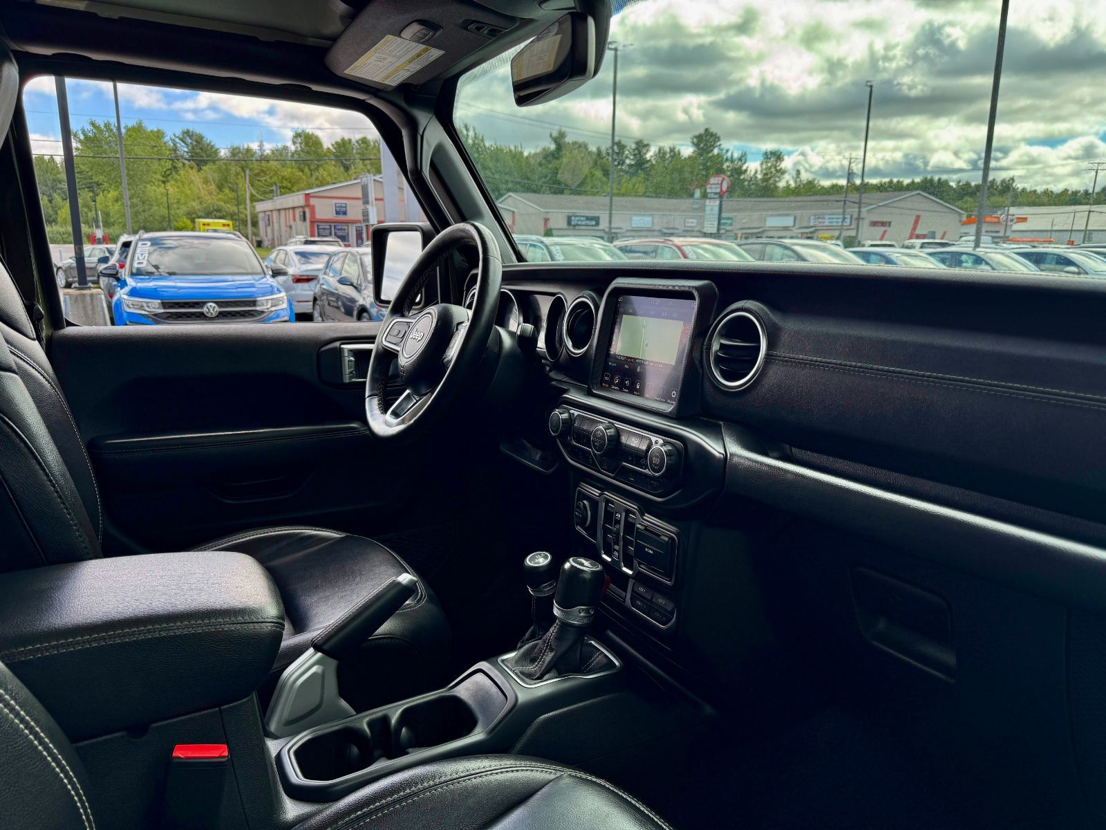 Jeep Wrangler 4xe Unlimited Sahara 2022-17