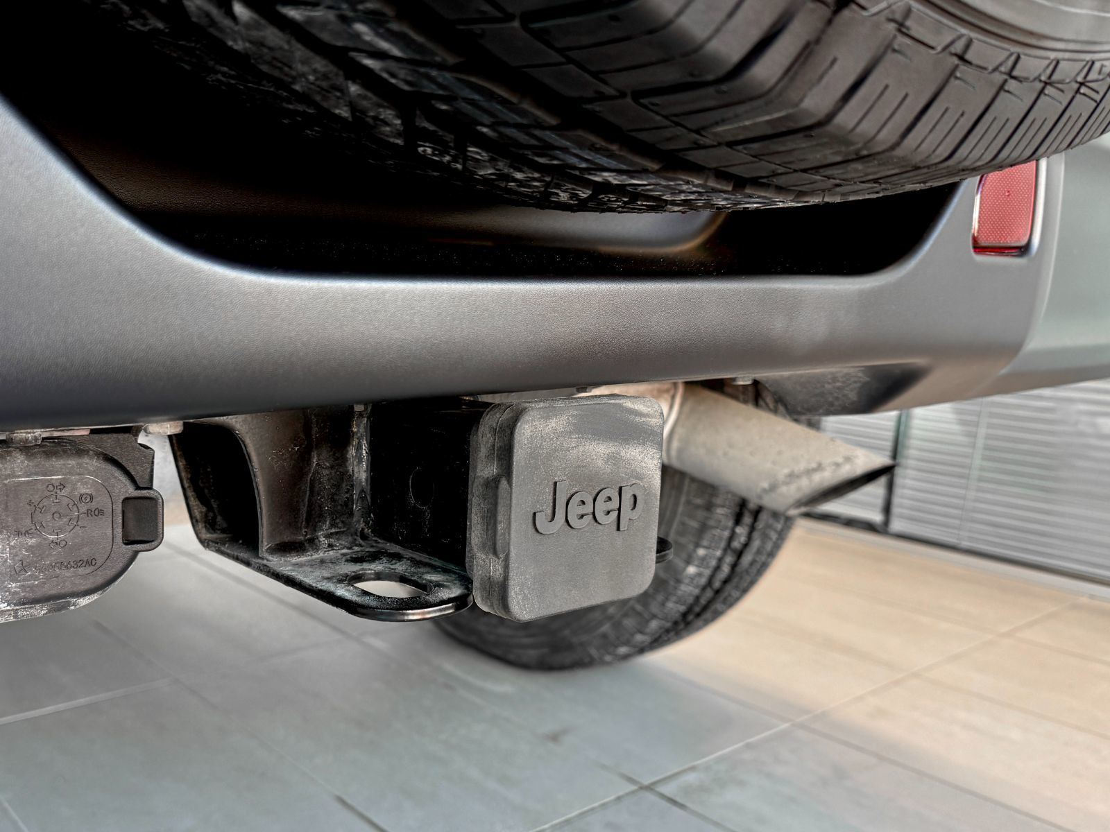 Jeep Wrangler Sahara 2024-17
