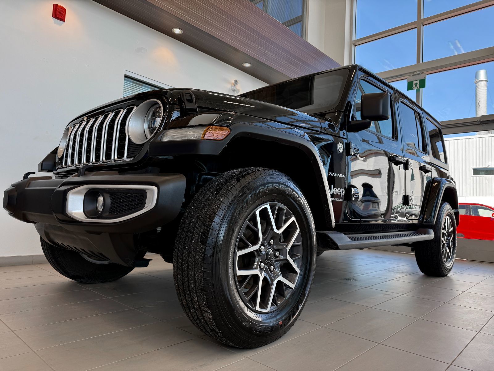 [Jeep] [Wrangler] [Sahara] [2024] - [Villeneuve Honda Joliette]