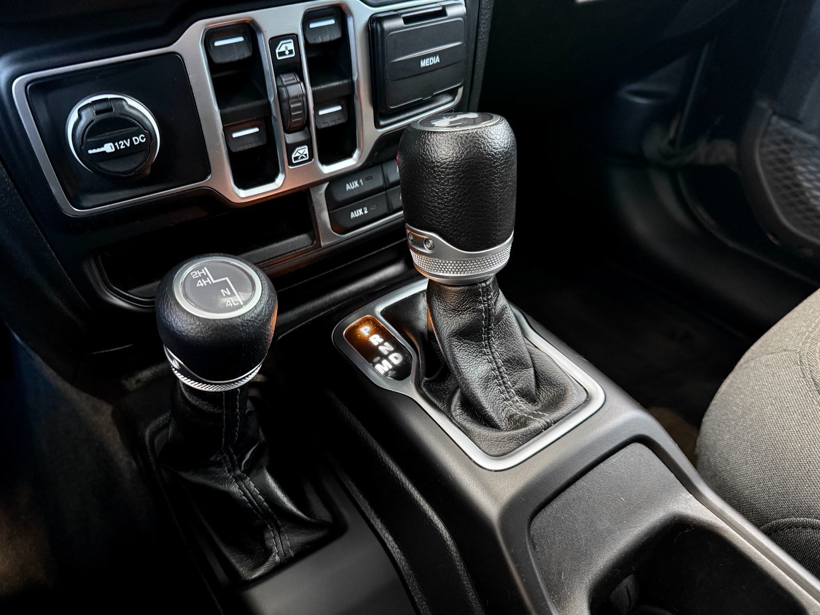 Jeep Wrangler Sahara 2024-28