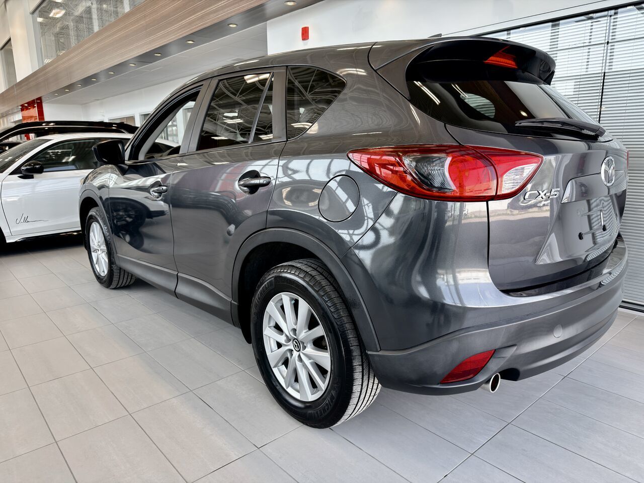 Photo 2016 Mazda CX-5 GX 4 portes TA BM 2016,5 #7