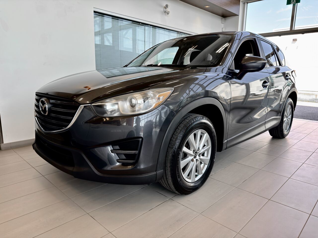 Photo 2016 Mazda CX-5 GX 4 portes TA BM 2016,5 #3