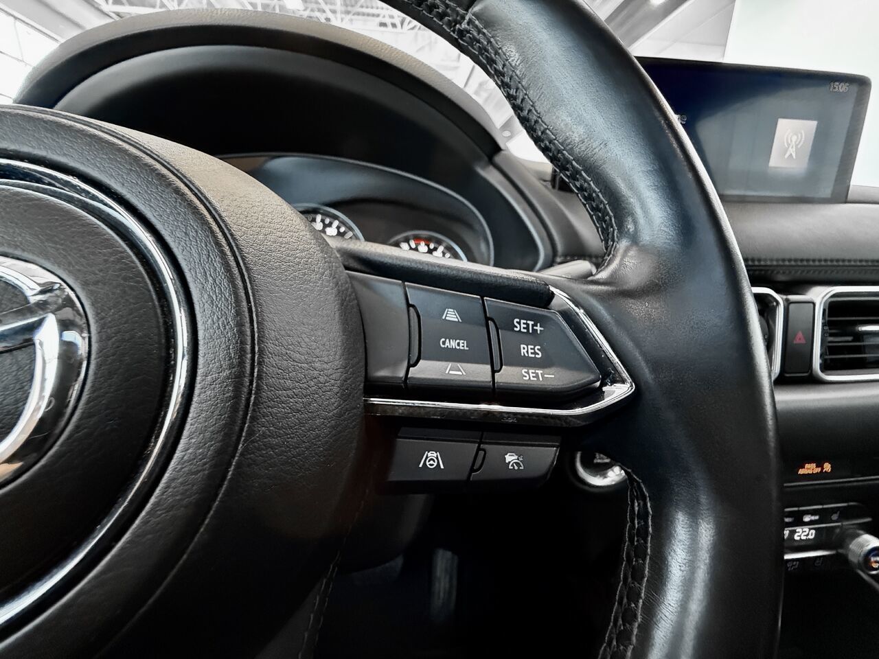 Mazda CX-5 Signature TI 2022-26