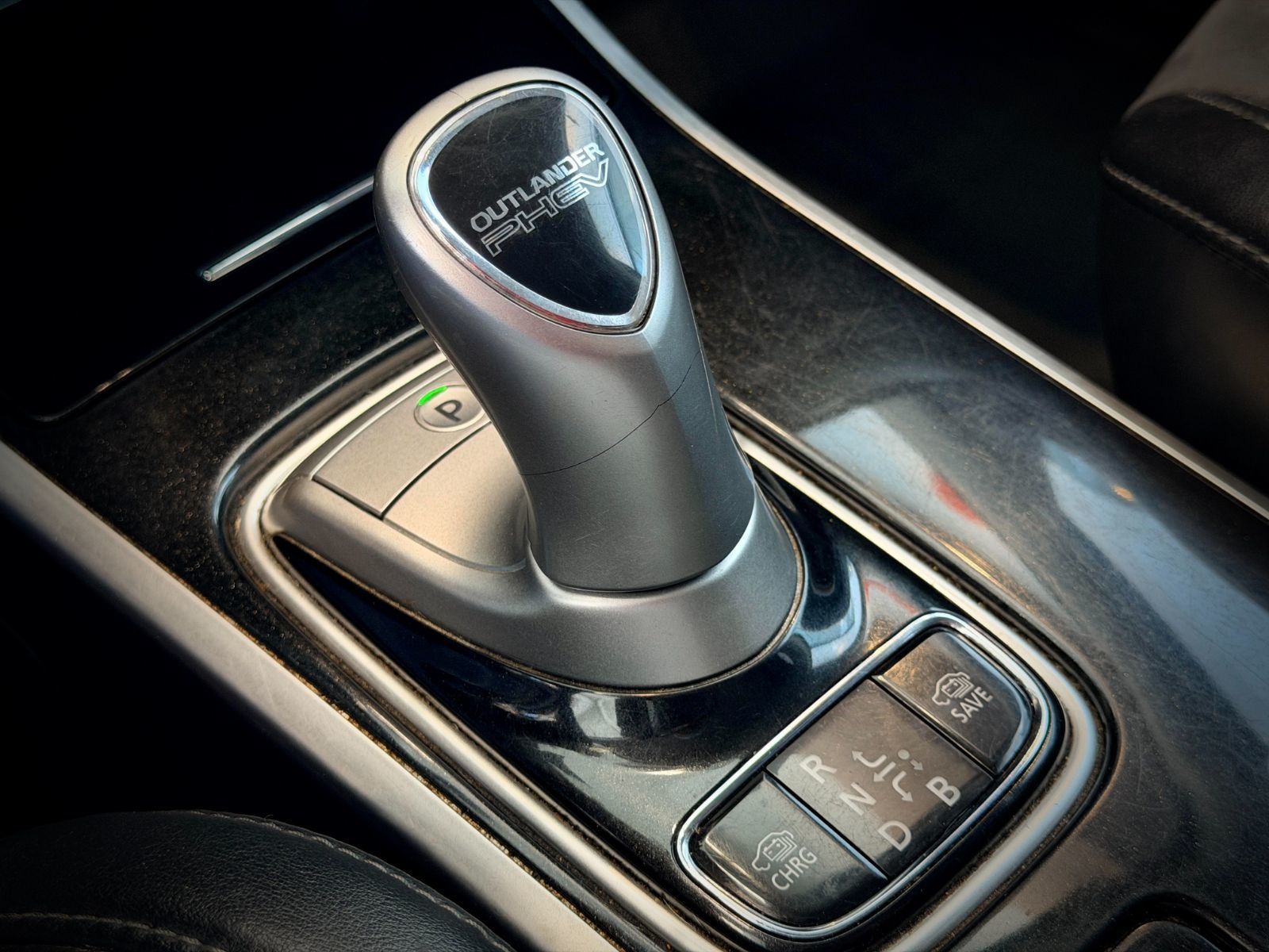 2020 Mitsubishi Outlander PHEV SE-AWD-31