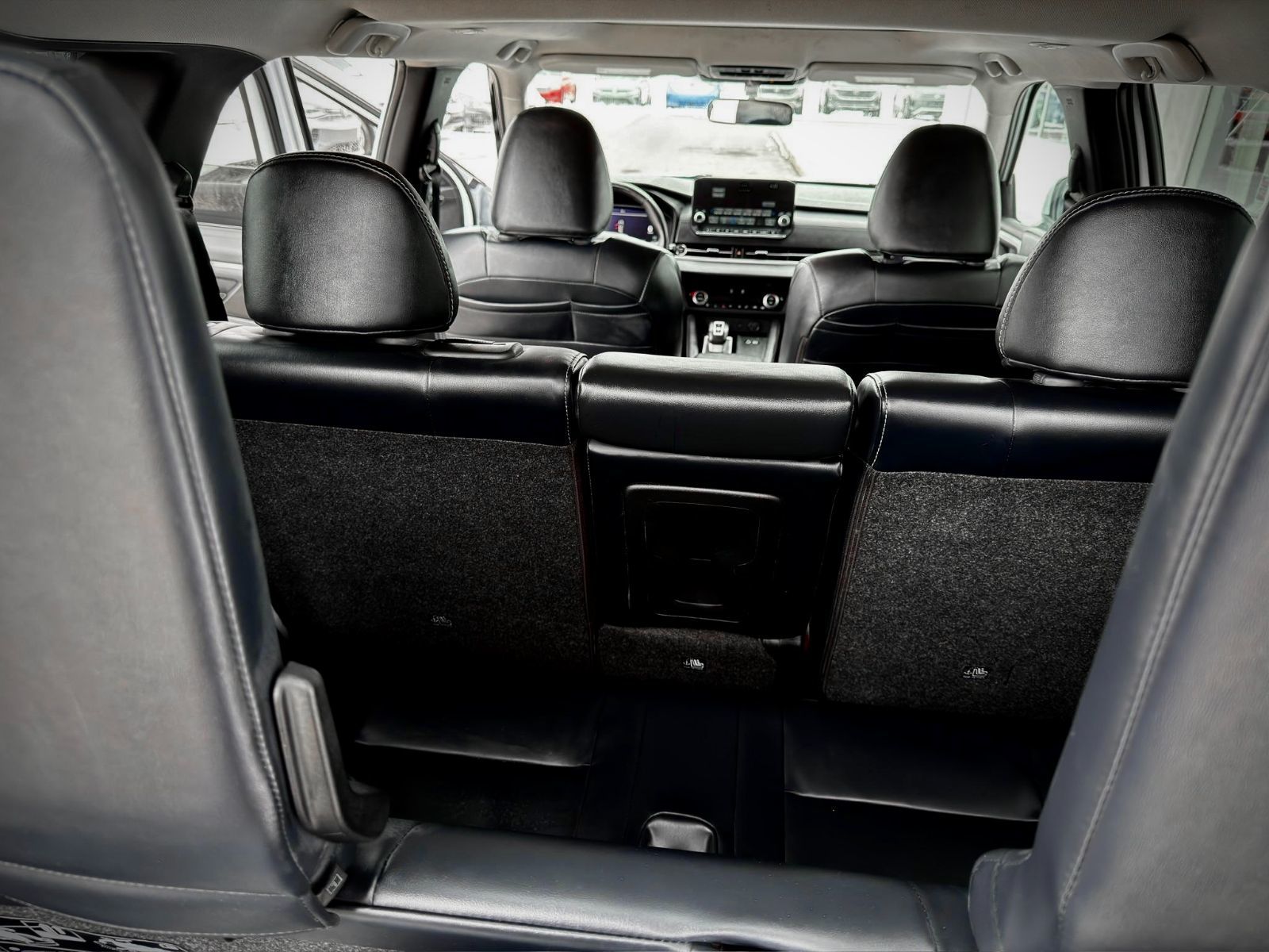 Mitsubishi Outlander Plug-In Hybrid LE 2024-13