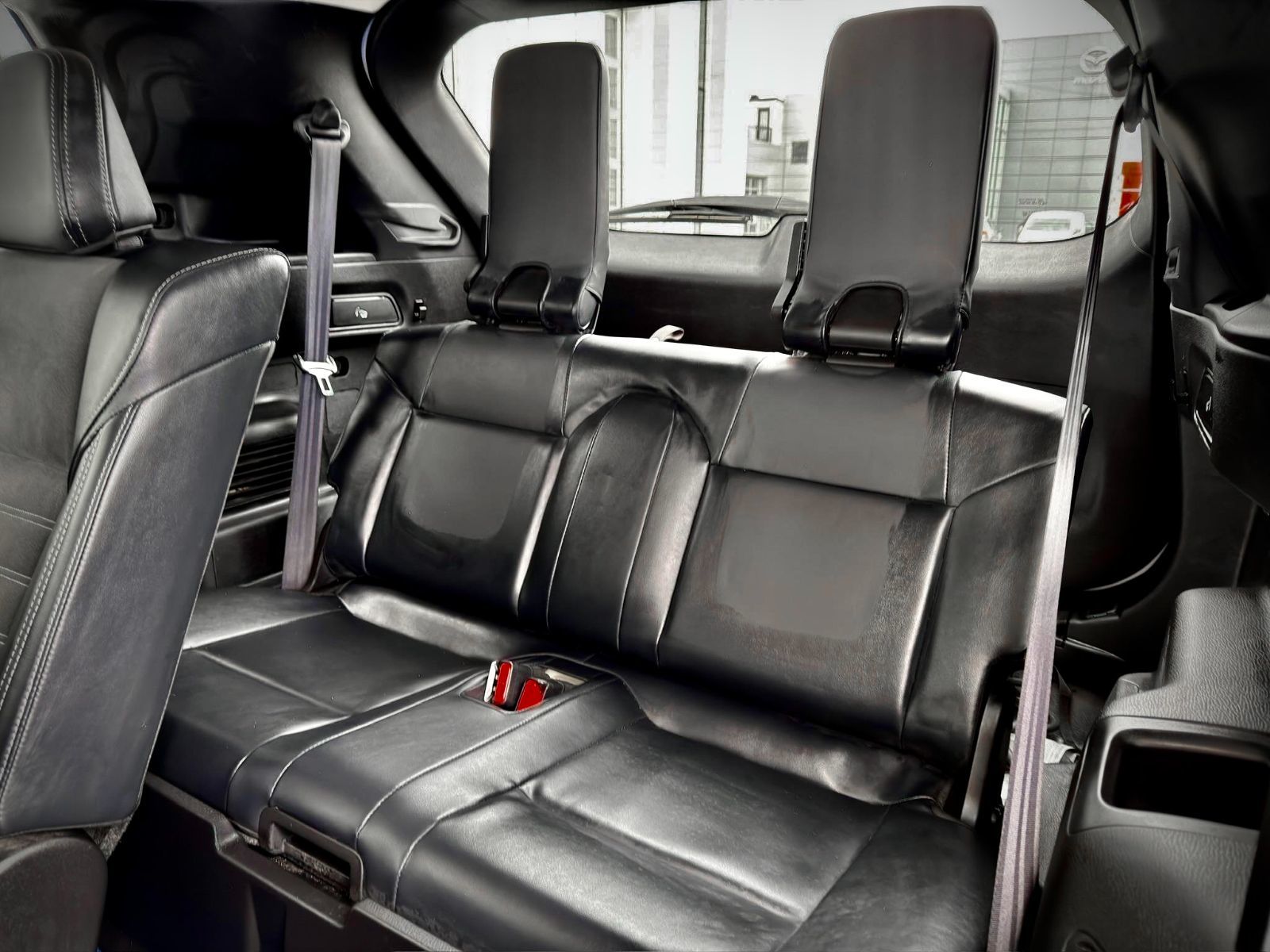 Mitsubishi Outlander Plug-In Hybrid LE 2024-12