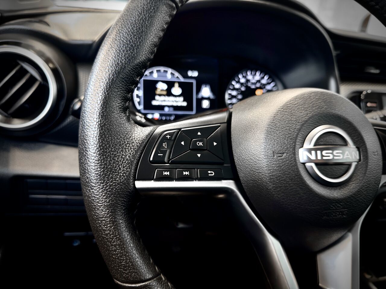 Nissan Kicks SV TA 2022-21