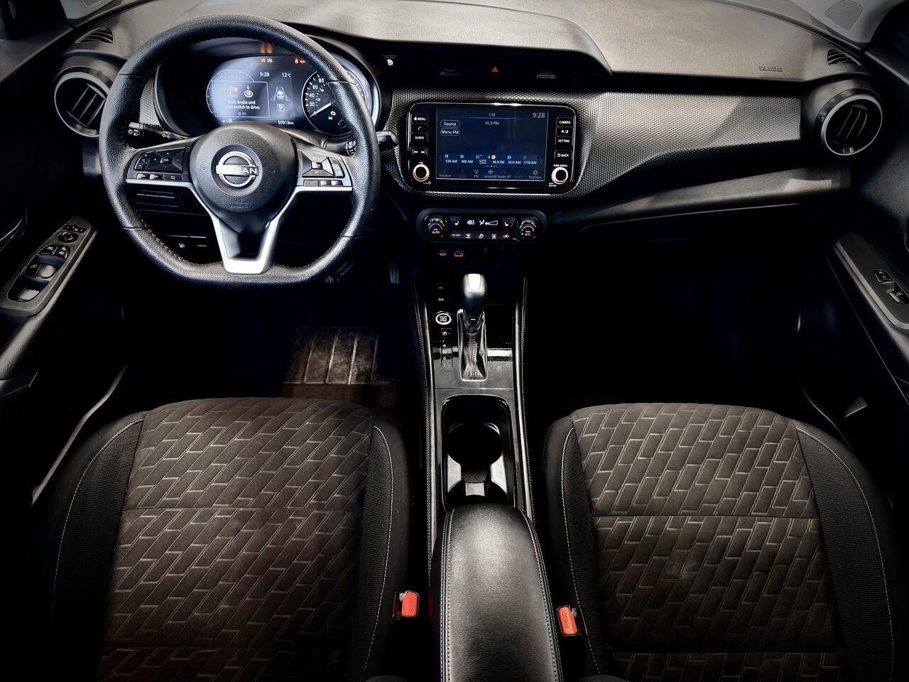 Nissan Kicks SV TA 2022-18