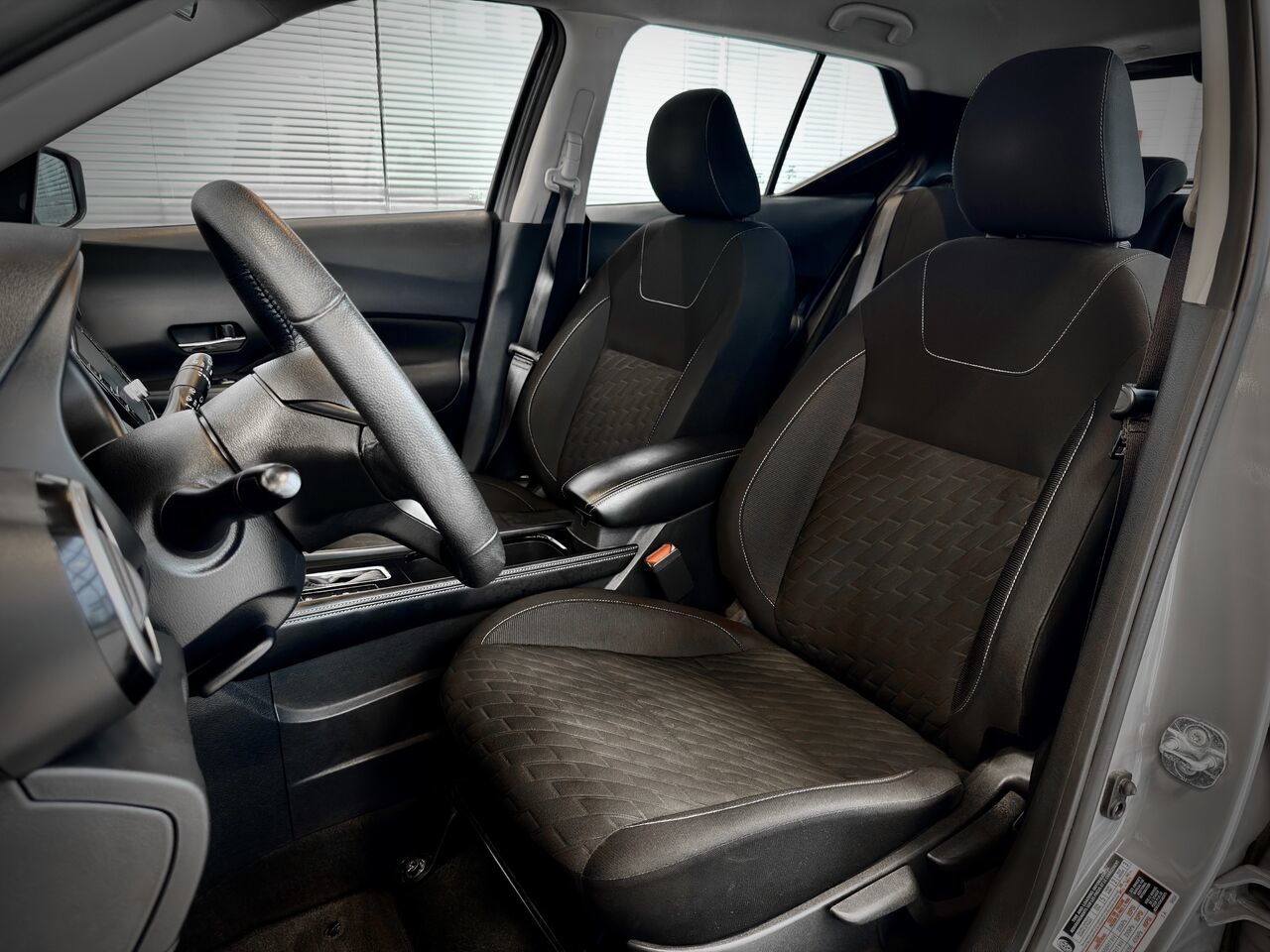 Nissan Kicks SV TA 2022-14