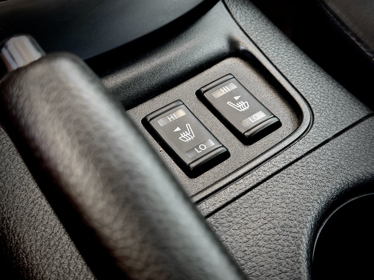 2018 Nissan Sentra SV CVT-28