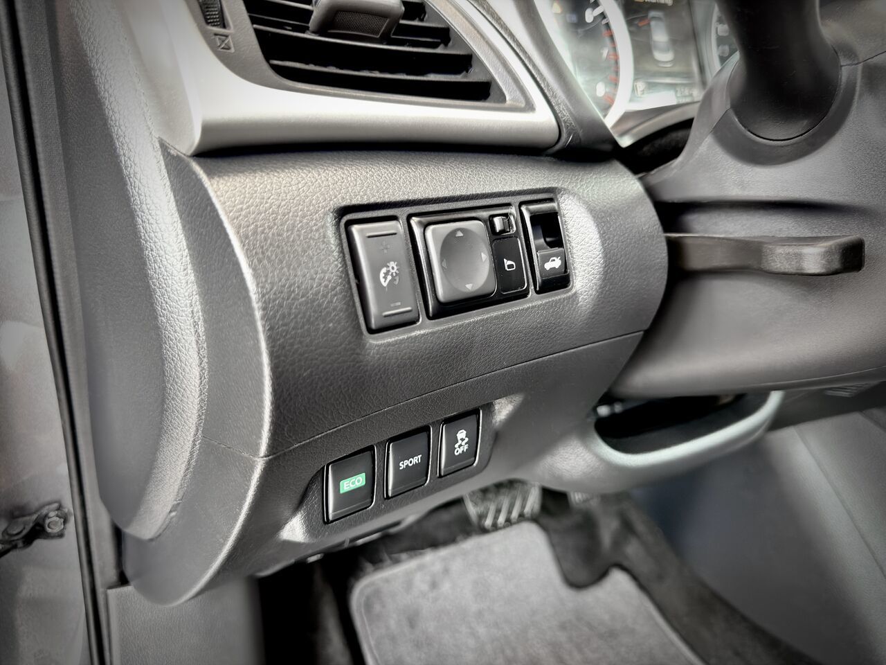 2018 Nissan Sentra SV CVT-30