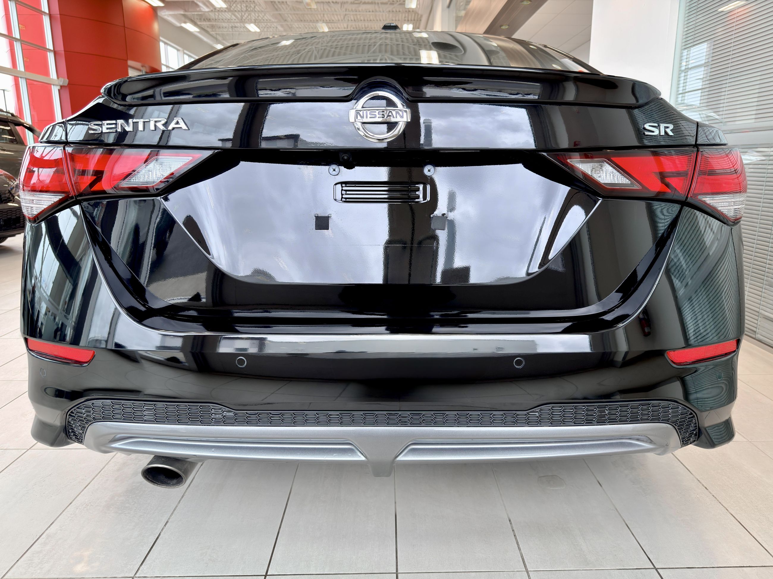 Nissan Sentra SR 2023-10
