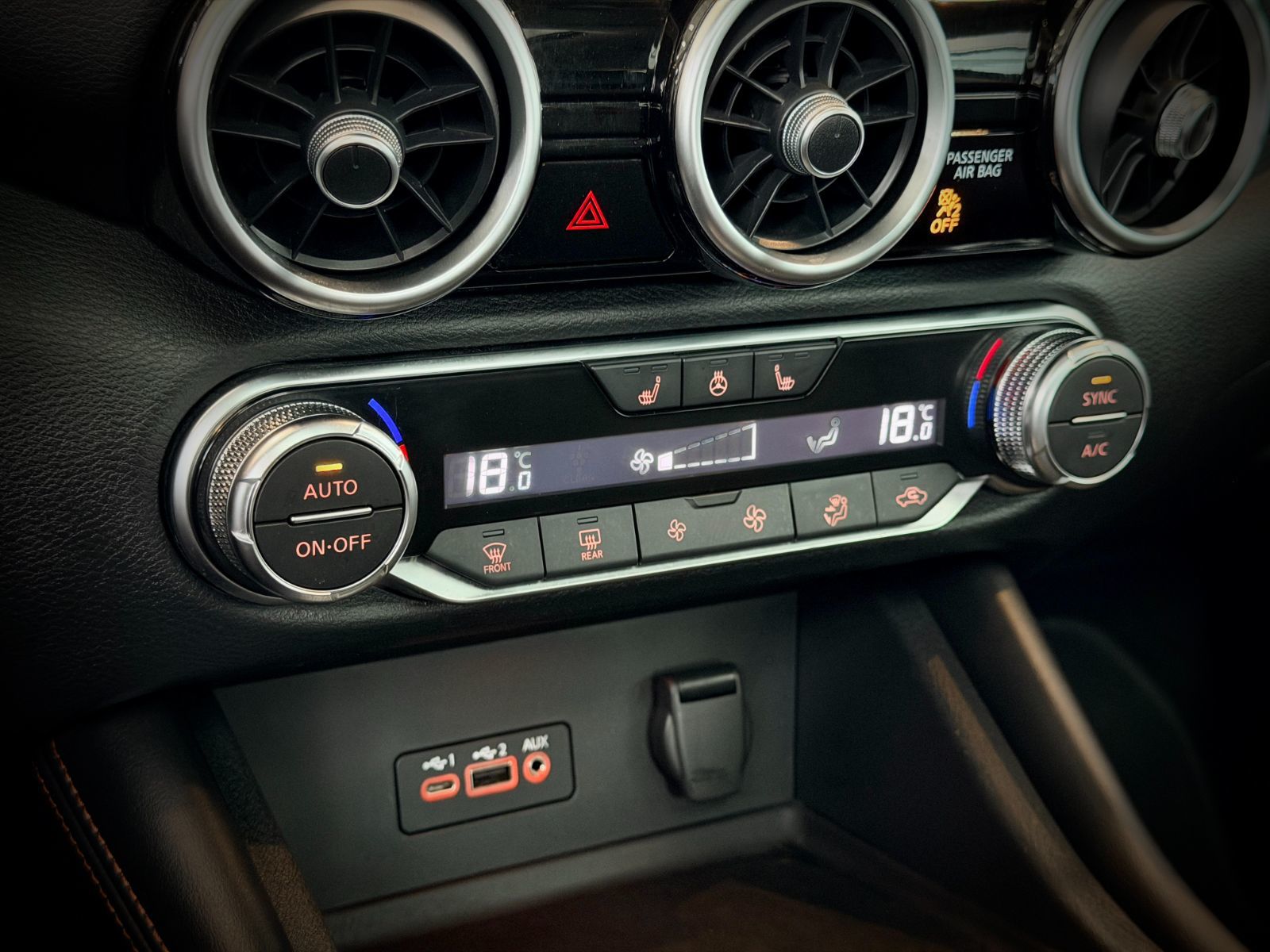 Nissan Sentra SR 2023-30