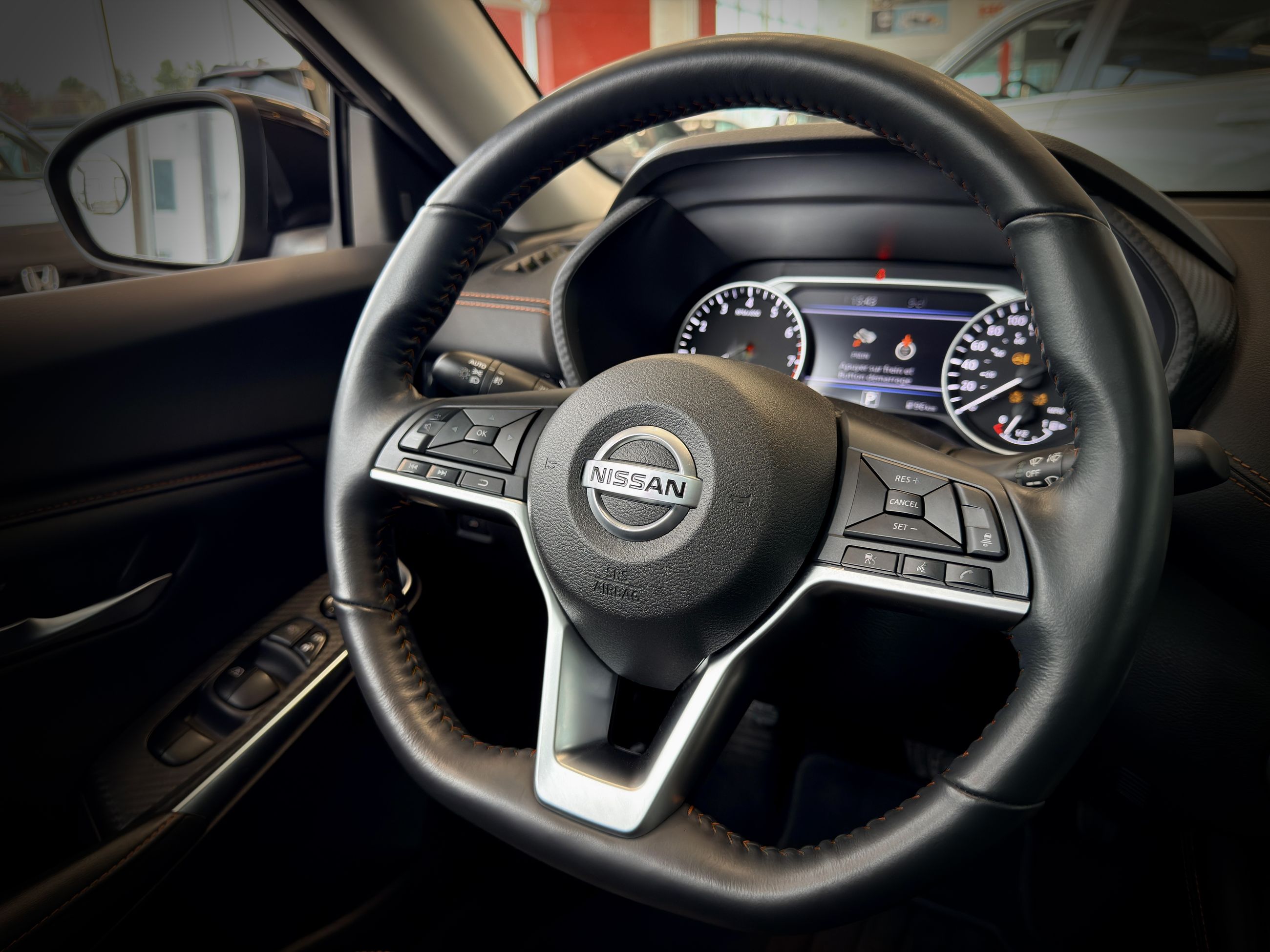 Nissan Sentra SR 2023-23